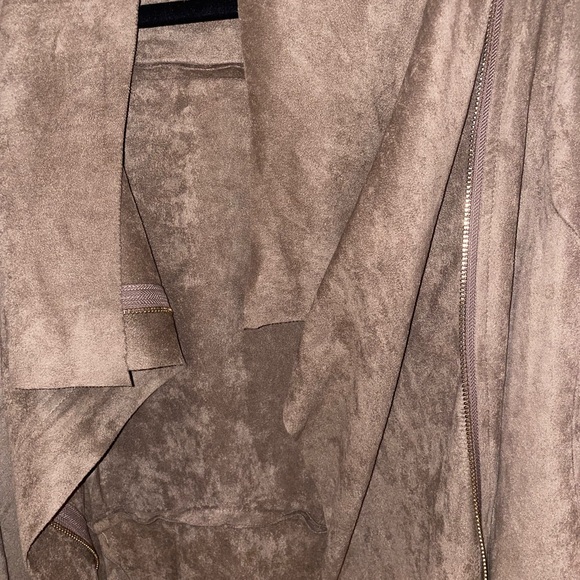Women's Taupe Suede Jacket - Picture 9 of 13